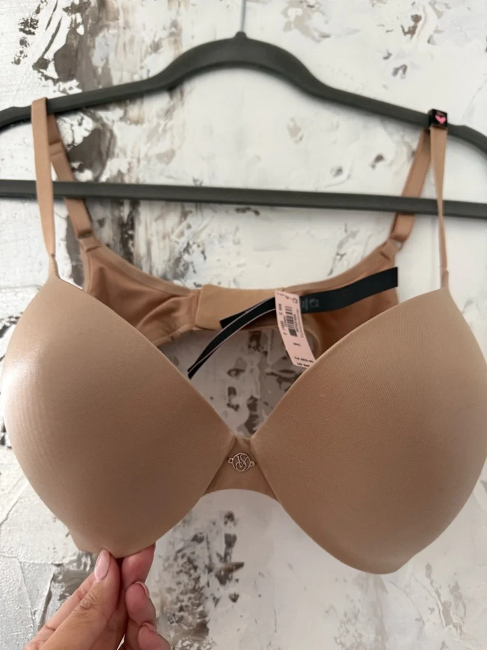 Victoria's Secret Smooth Beige T-Shirt Bra - Picture 1 of 4